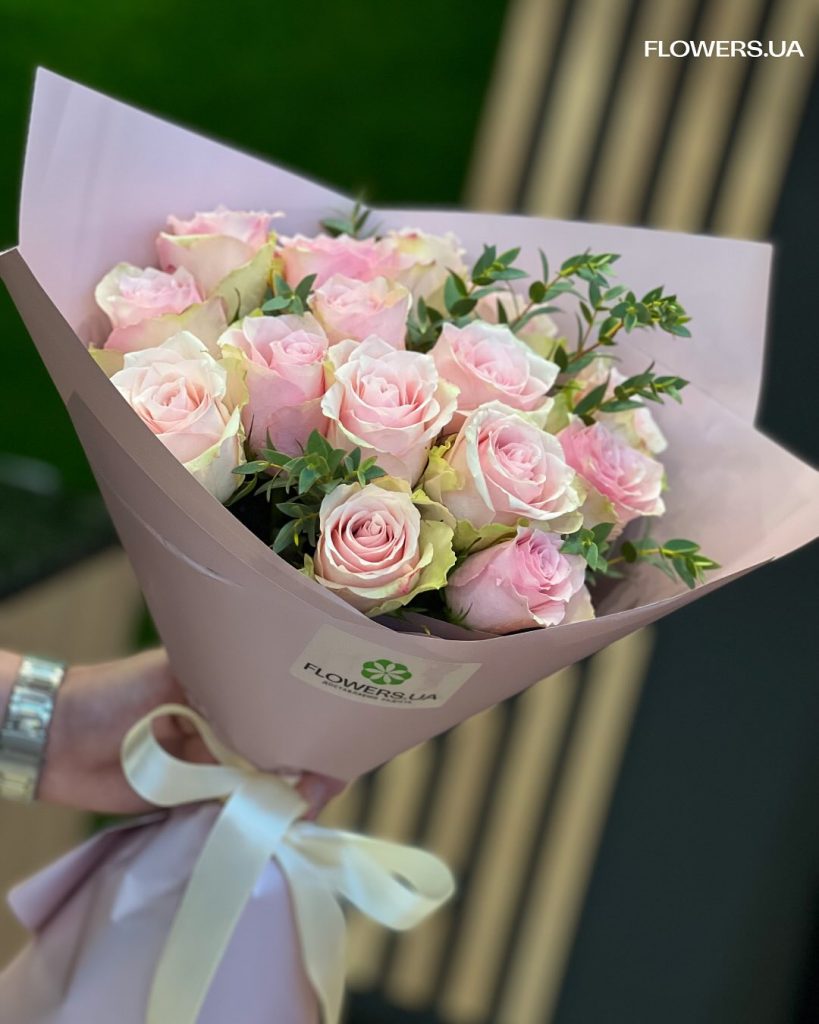 Букети квітів до дня народження від Flowers.ua 3 Bukety kvitiv do dnia narodzhennia vid Flowers.ua 3